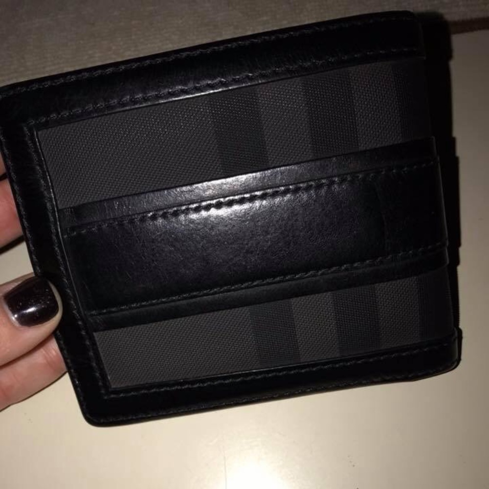 Burberry mens wallet